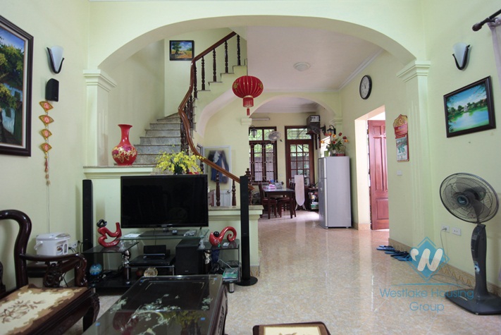 Decent house with nice yard for rent in Tay Ho